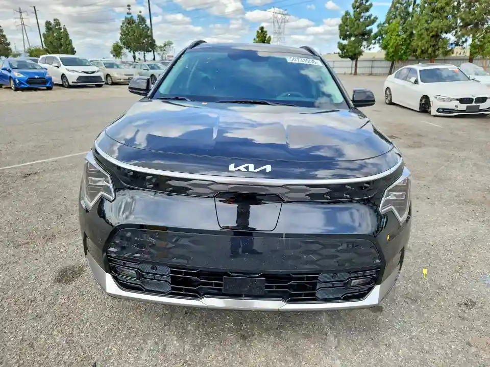 KNDCT3L1XS5143649 2025 KIA NIRO-4