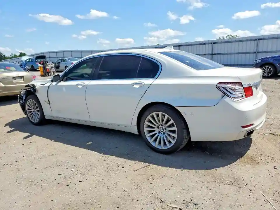 WBAKB8C52CDX20418 2012 BMW 7 SERIES-1