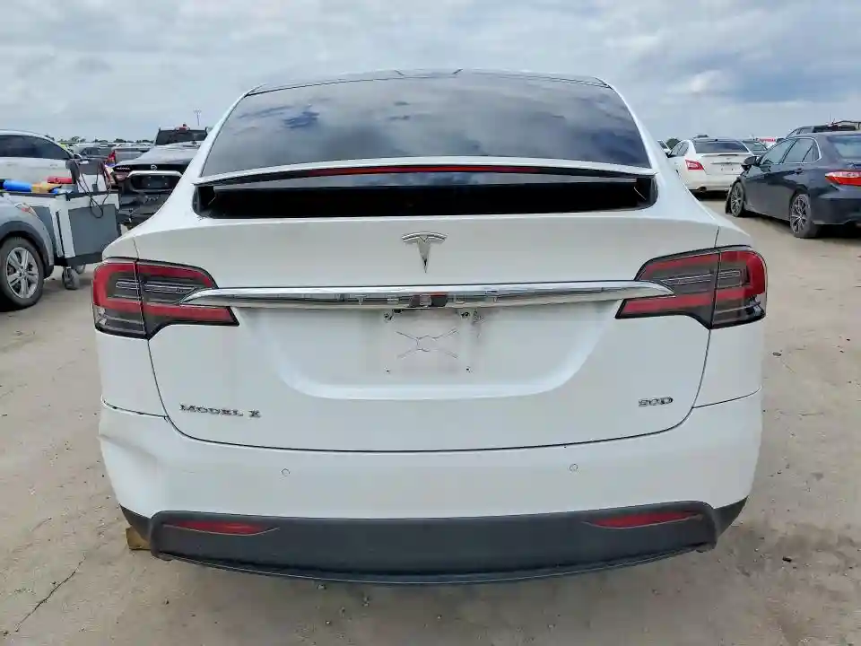 5YJXCBE24GF012790 2016 TESLA MODEL X-5