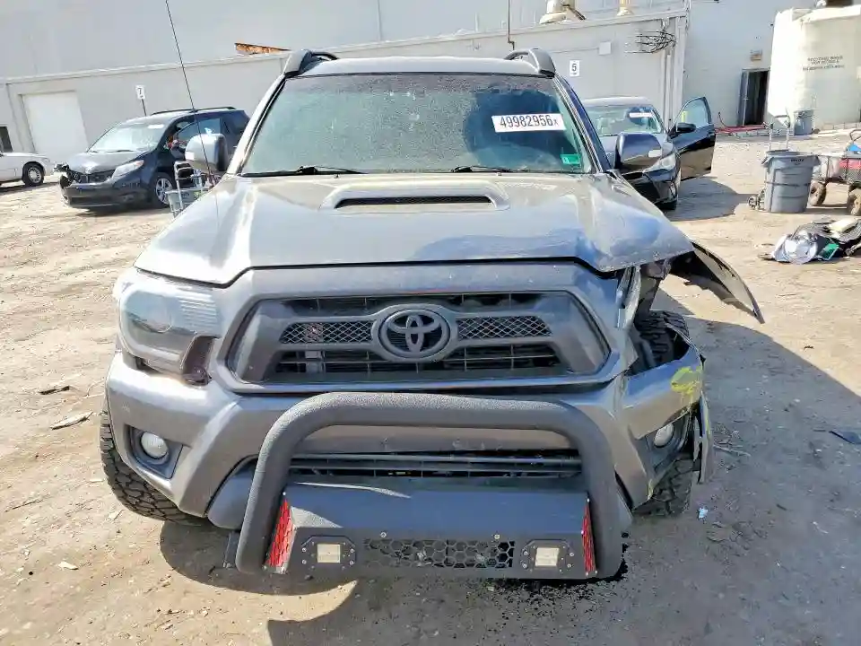 3TMMU4FN9FM087113 2015 TOYOTA TACOMA-4