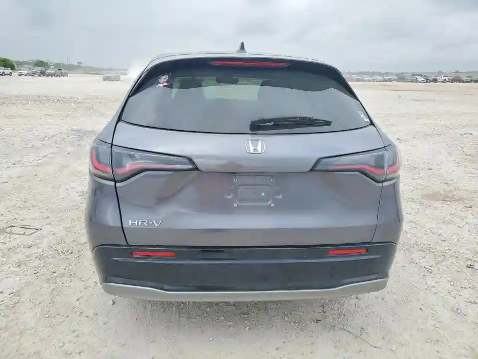 3CZRZ1H75PM718441 2023 HONDA HR-V-5