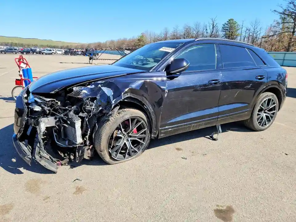 WA1FVAF16KD041529 2019 AUDI Q8-0