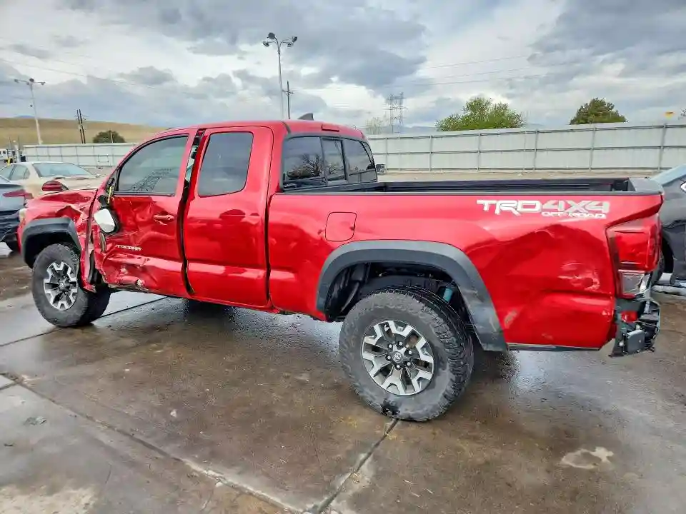 5TFSZ5AN2JX165076 2018 TOYOTA TACOMA-1