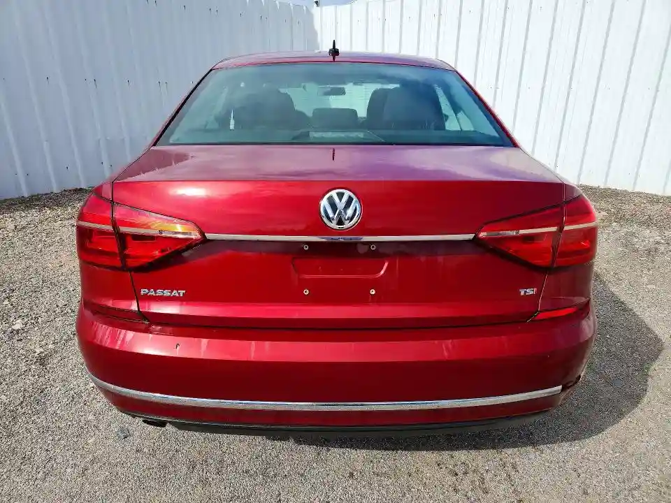 1VWAT7A33GC019452 2016 VOLKSWAGEN PASSAT-5