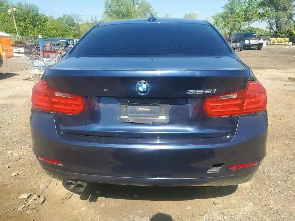 WBA3A5C56CF342341 2012 BMW 3 SERIES-5