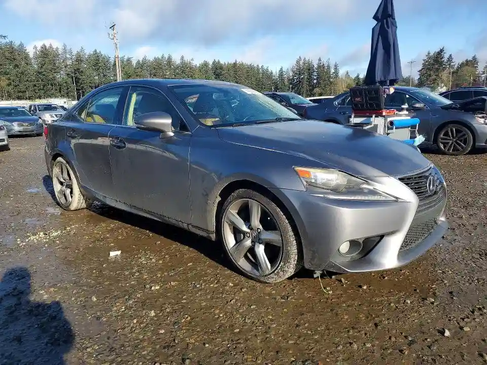 JTHBE1D24E5002130 2014 LEXUS IS-3