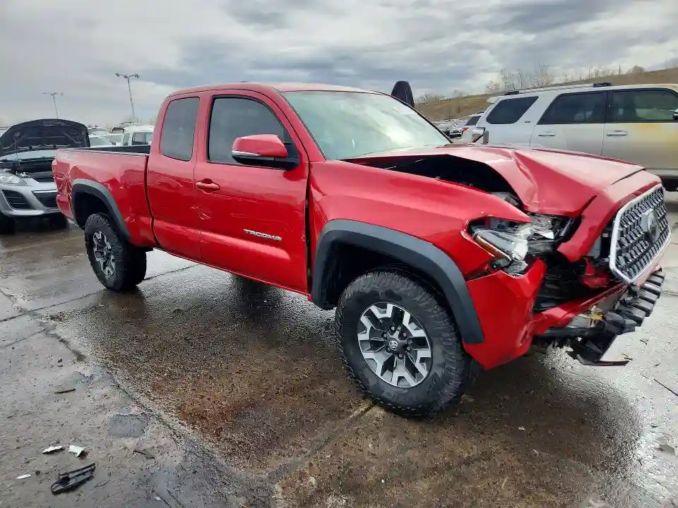 5TFSZ5AN2JX165076 2018 TOYOTA TACOMA-3