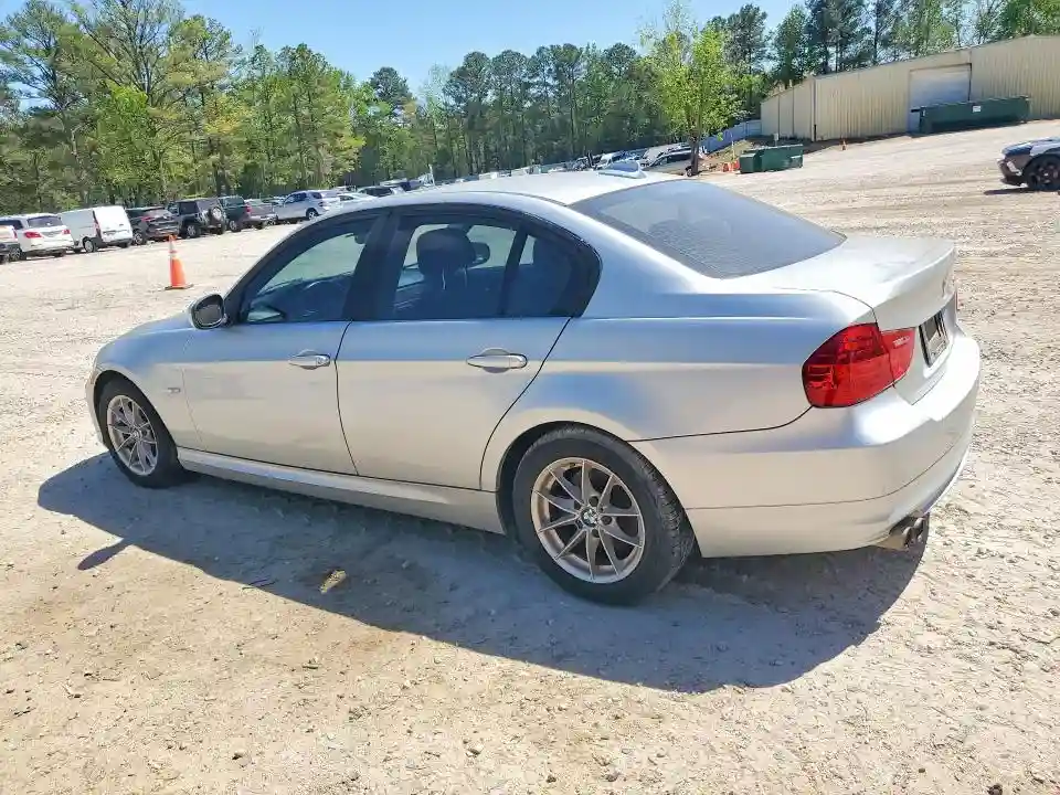 WBAPH7C5XAE129954 2010 BMW 3 SERIES-1