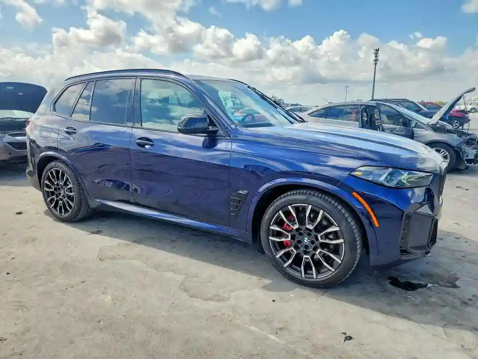 5UX33EU03R9T09335 2024 BMW X5-3