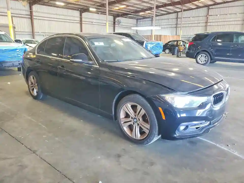 WBA8B9G33HNU56376 2017 BMW 3 SERIES-3