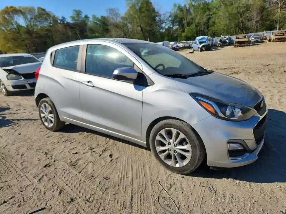 KL8CD6SA5LC442925 2020 CHEVROLET SPARK-3