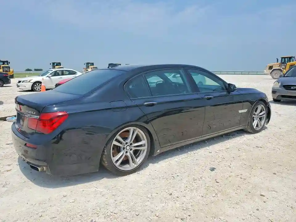 WBAYE8C54DDE22135 2013 BMW 7 SERIES-2