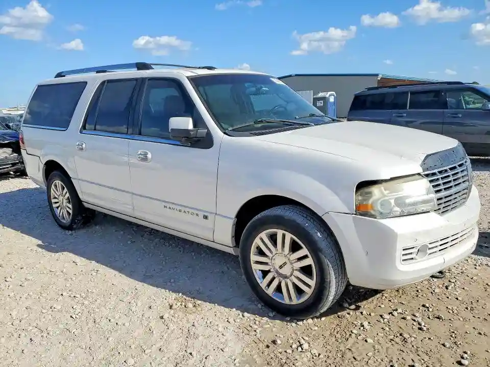 5LMJJ3H55BEJ03691 2011 LINCOLN NAVIGATOR-3
