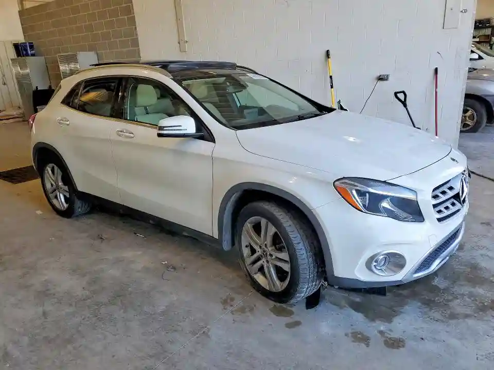 WDCTG4GB8KU013978 2019 MERCEDES-BENZ GLA-CLASS-3