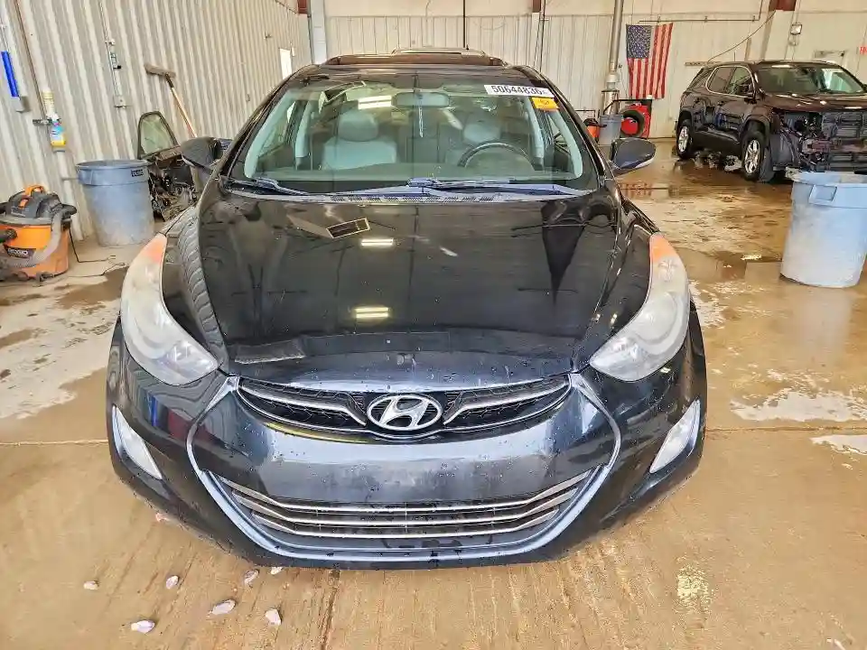 KMHDH4AE1DU639137 2013 HYUNDAI ELANTRA-4