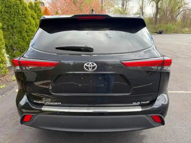 5TDGZRBH9MS557679 2021 TOYOTA HIGHLANDER-5