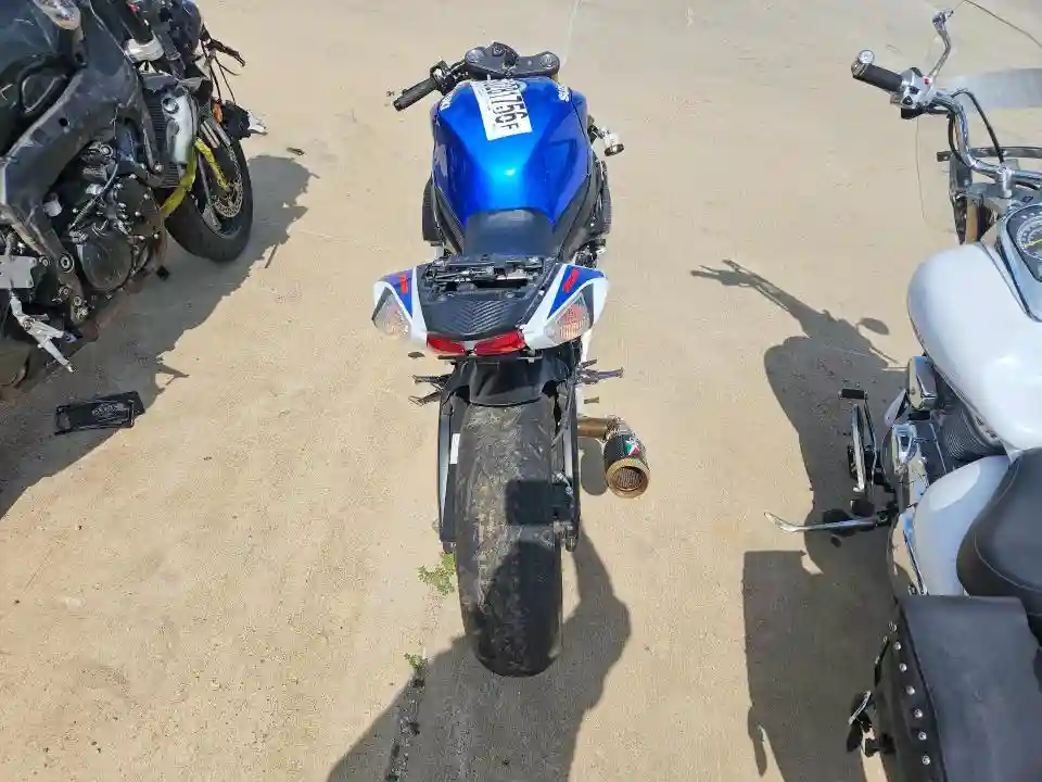 JS1GR7MA0R7101487 2024 SUZUKI GSXR750-3