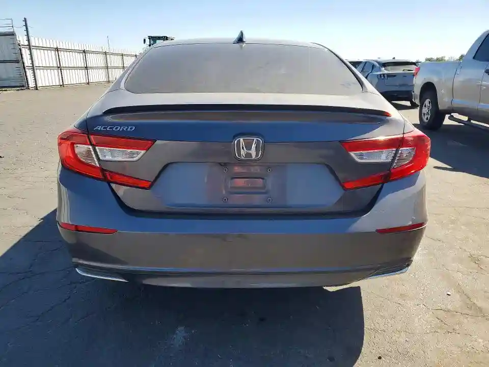 1HGCV1F12JA252429 2018 HONDA ACCORD-5