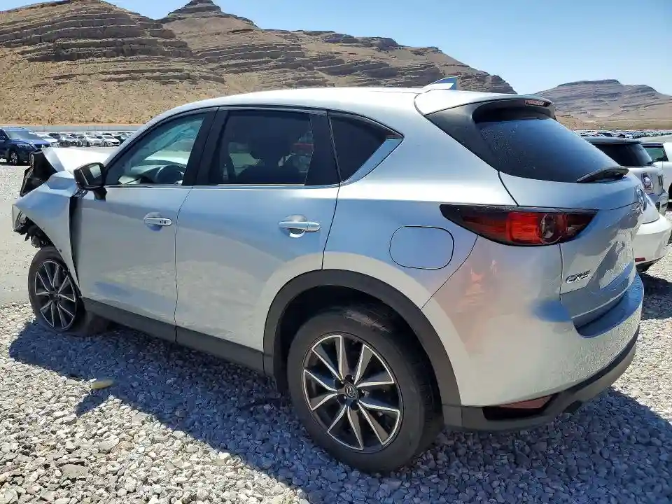 JM3KFACM8J1379599 2018 MAZDA CX-5-1