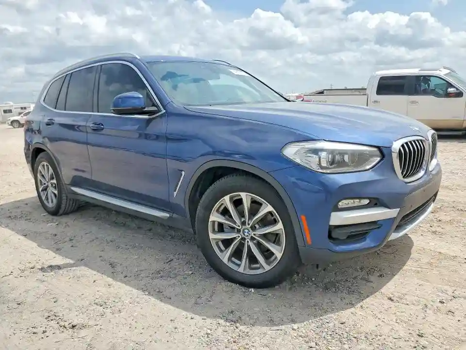 5UXTR7C55KLE88819 2019 BMW X3-3