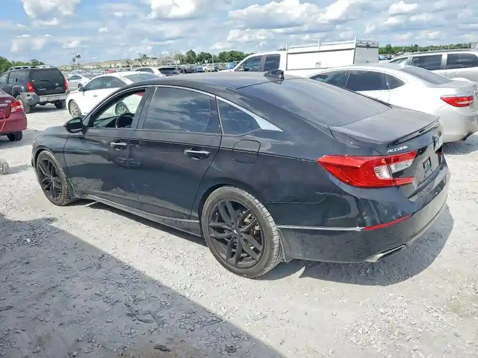 1HGCV2F93JA037184 2018 HONDA ACCORD-1