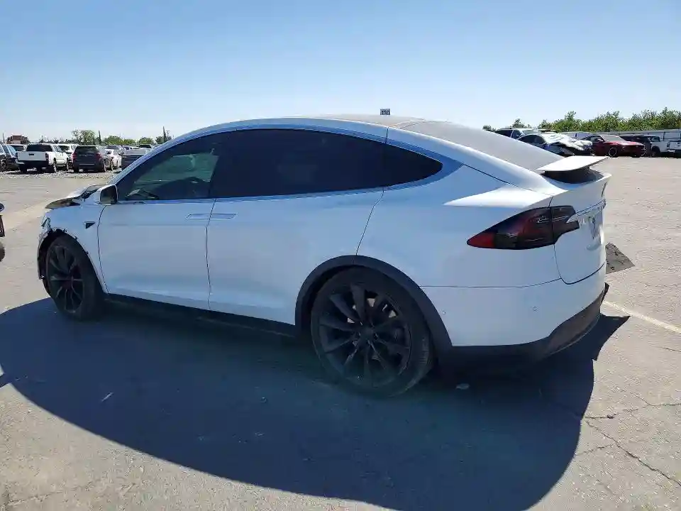 5YJXCAE20LF305767 2020 TESLA MODEL X-1