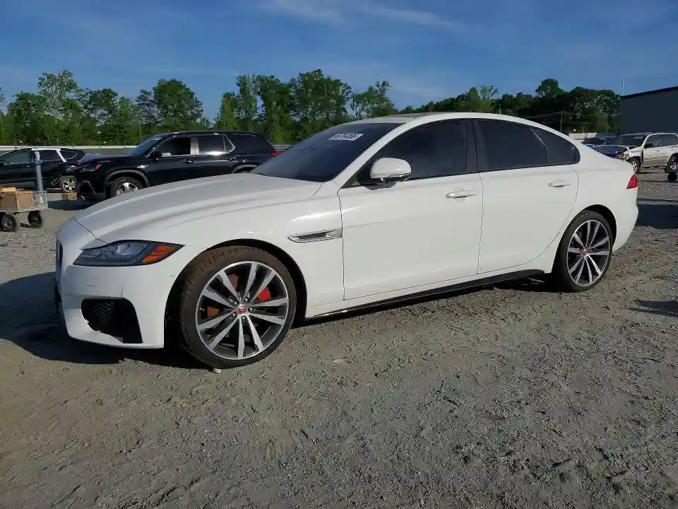 SAJBM4FV8JCY66540 2018 JAGUAR XF-0