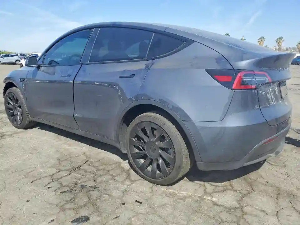 7SAYGDEE6PA128829 2023 TESLA MODEL Y-1