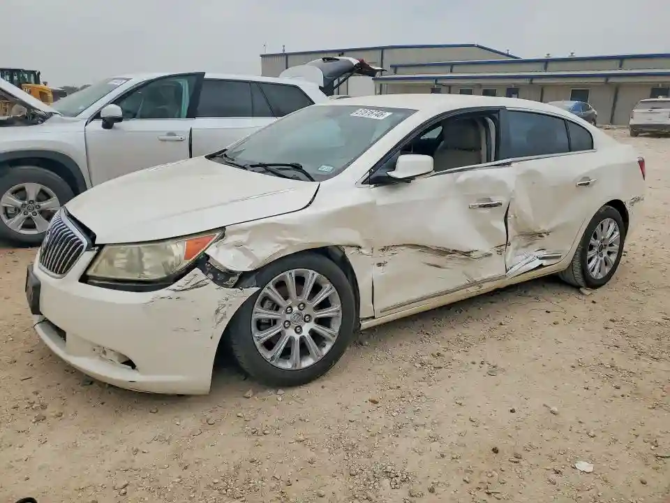 1G4GC5E30DF271113 2013 BUICK LACROSSE-0