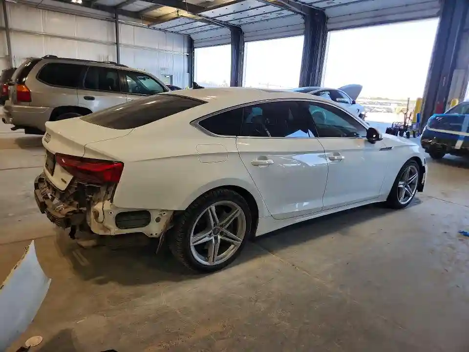 WAUDACF54MA015889 2021 AUDI A5-2