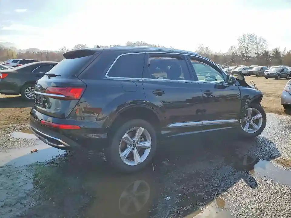 WA1LCBF79PD017896 2023 AUDI Q7-2