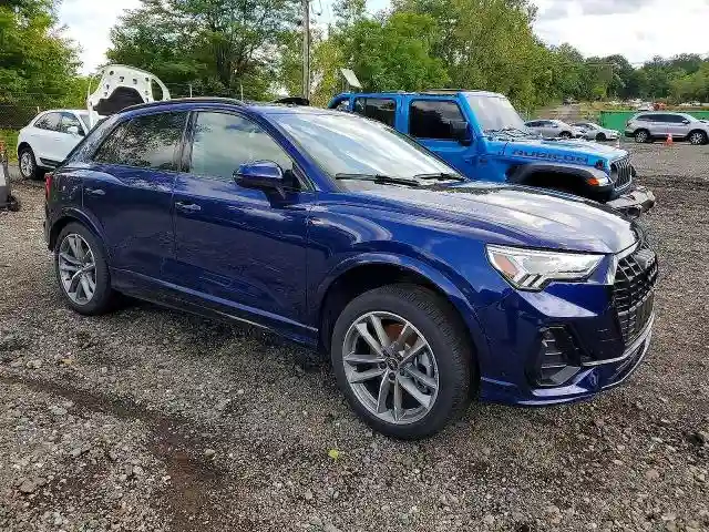 WA1DECF33S1008087 2025 AUDI Q3-3