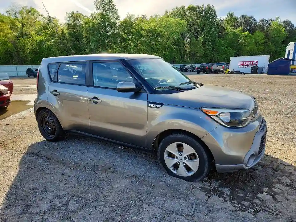 KNDJN2A27G7394048 2016 KIA SOUL BASE-3