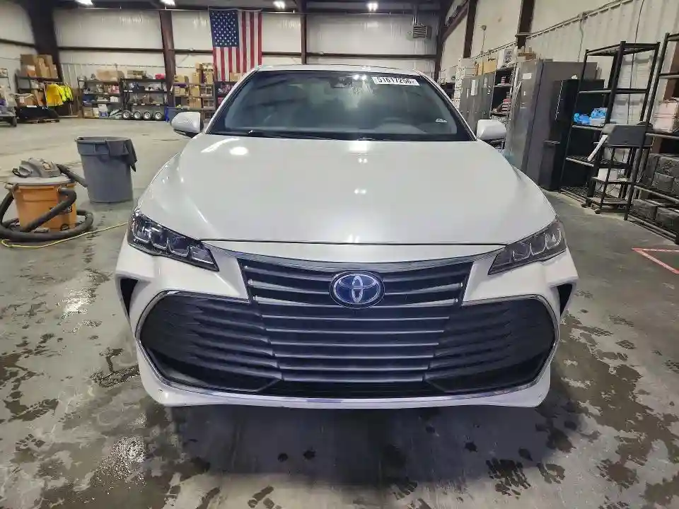 4T1B21FB5KU005543 2019 TOYOTA AVALON-4