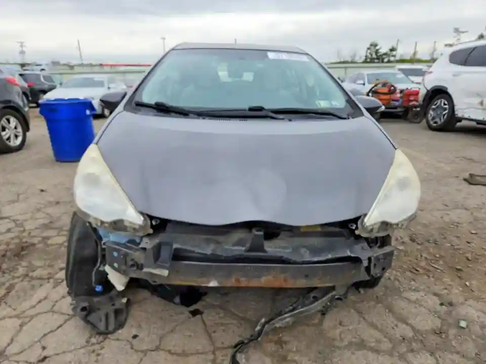 JTDKDTB32D1557109 2013 TOYOTA PRIUS-4