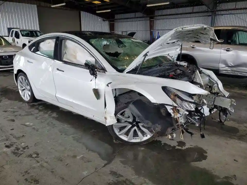 5YJ3E1EA9KF332125 2019 TESLA MODEL 3-3