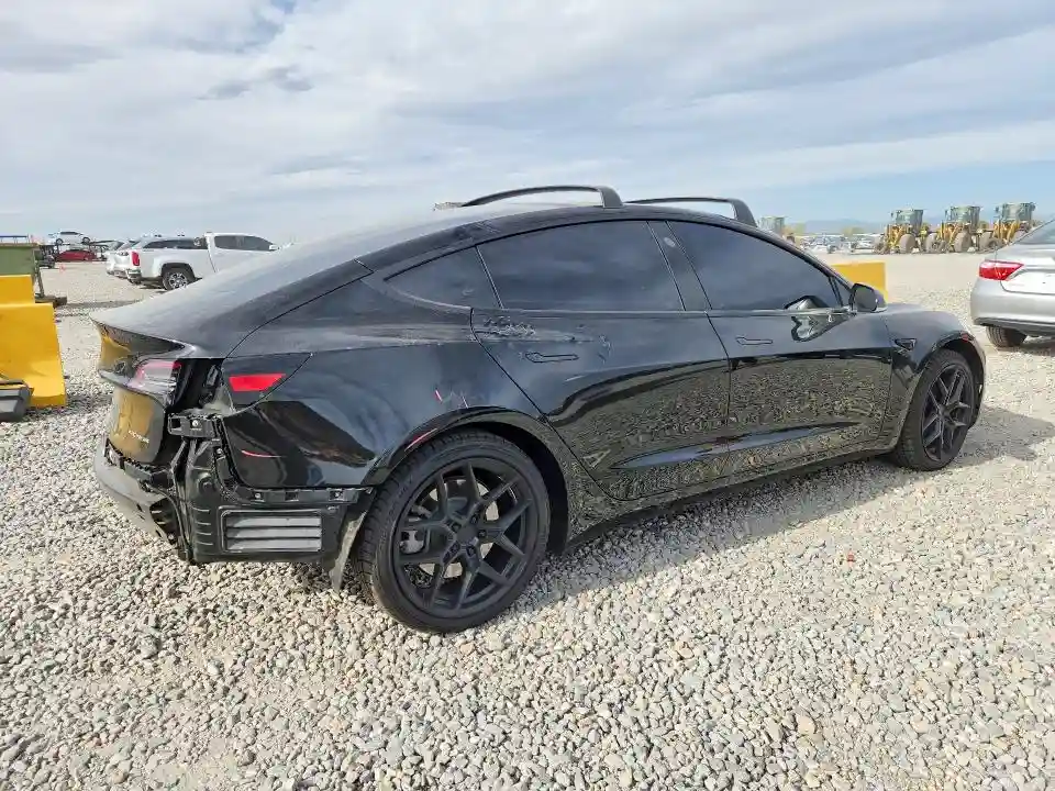 5YJ3E1EB9JF184839 2018 TESLA MODEL 3-2