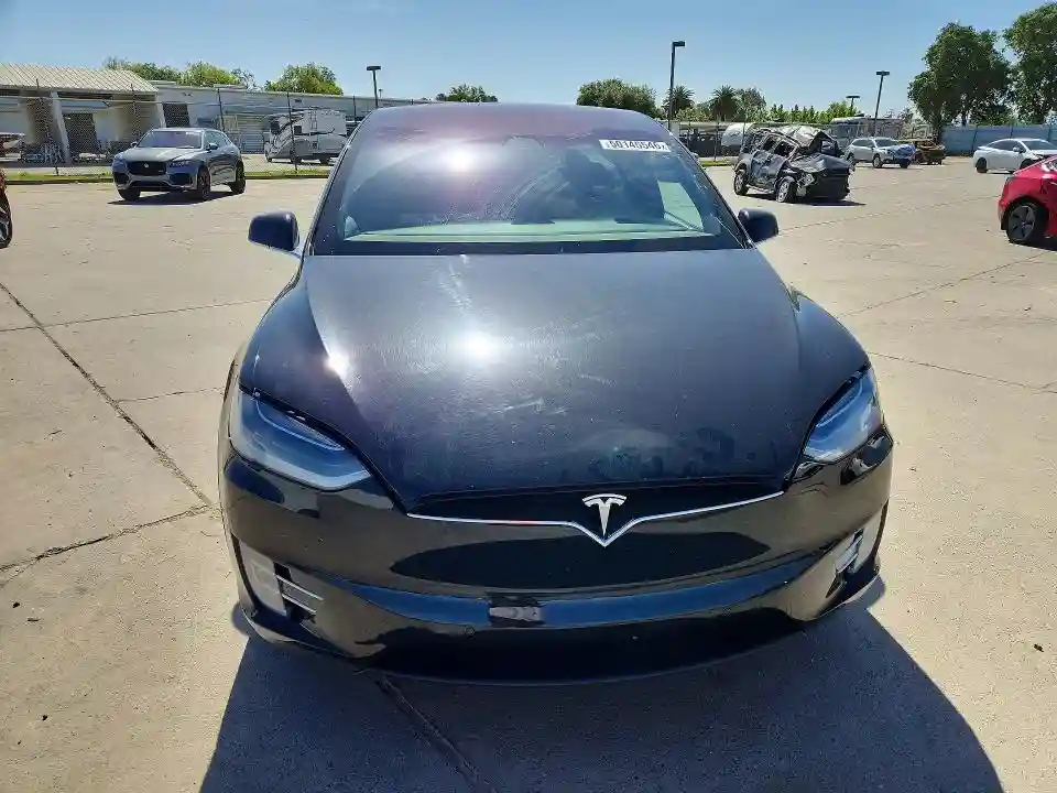 5YJXCAE27KF211593 2019 TESLA MODEL X-4