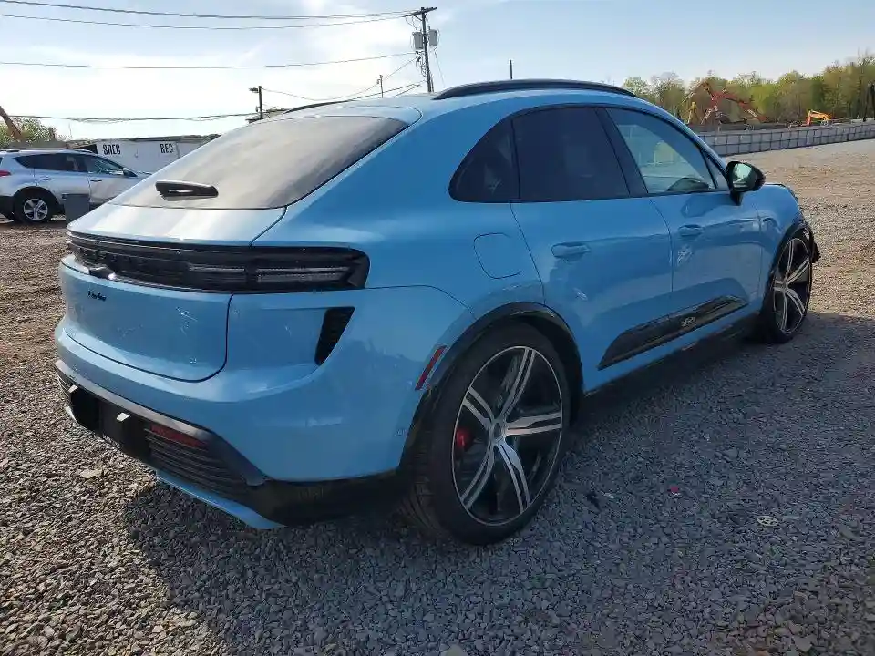 WP1AC2XA5SL175556 2025 PORSCHE MACAN-2