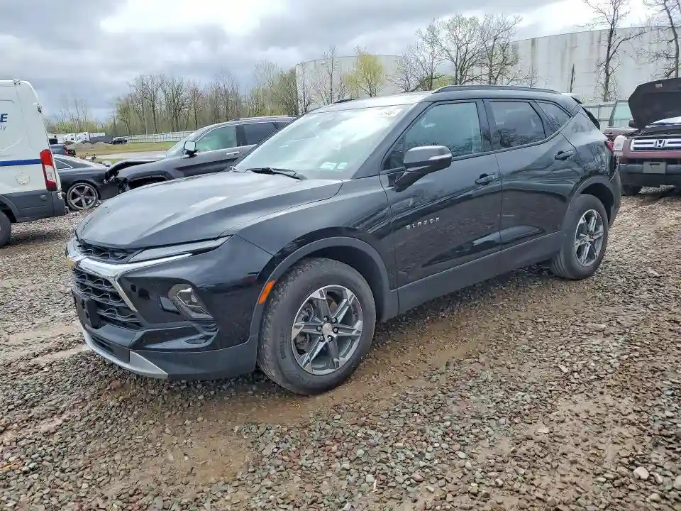 3GNKBJRS8RS179768 2024 CHEVROLET BLAZER-0