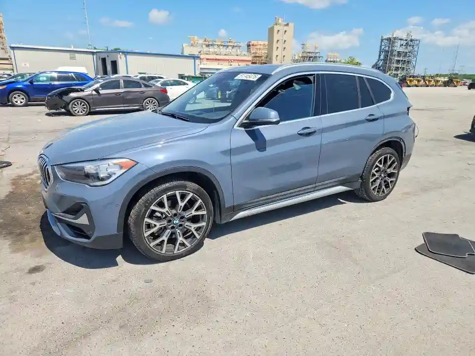 WBXJG7C0XN5U59506 2022 BMW X1-0