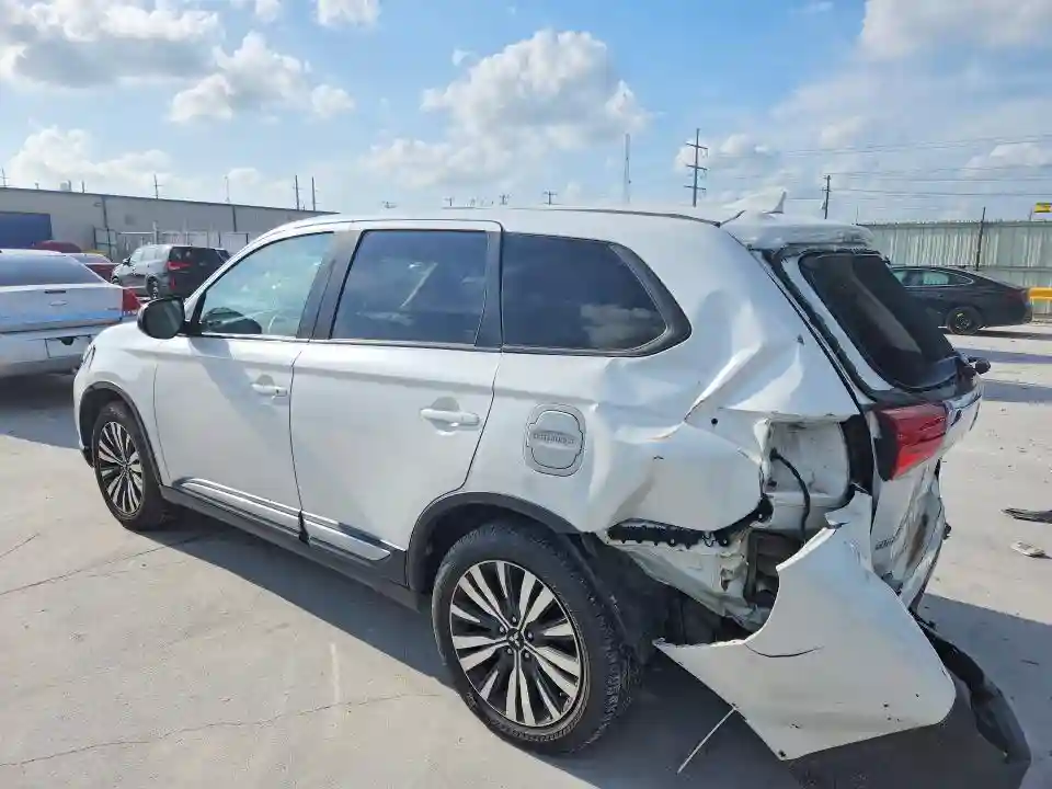 JA4AD2A35LZ006772 2020 MITSUBISHI OUTLANDER-1