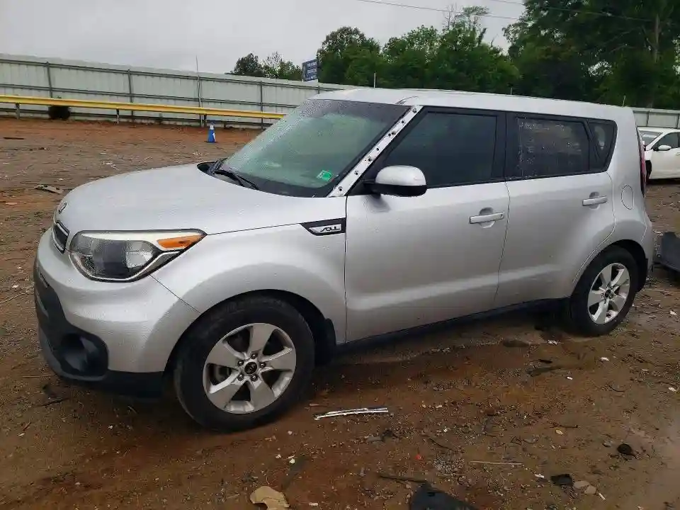 KNDJN2A21J7595547 2018 KIA SOUL BASE-0