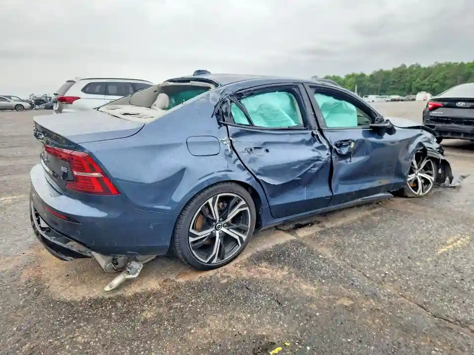 7JRL12FL1RG289385 2024 VOLVO S60 PLUS-2