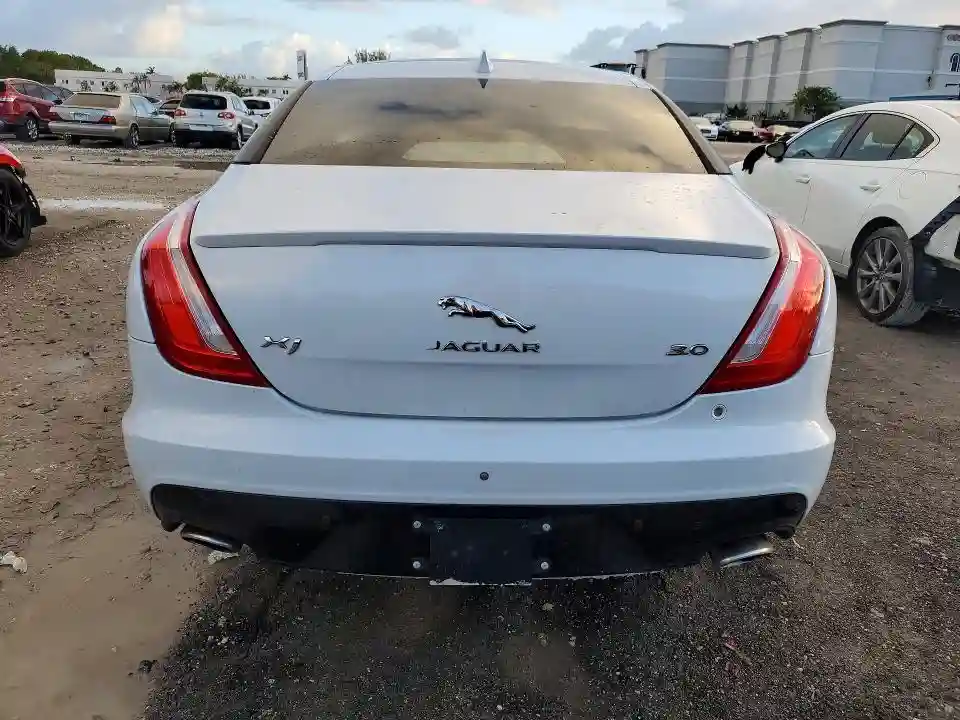 SAJWA1C74G8W01849 2016 JAGUAR XJ-5
