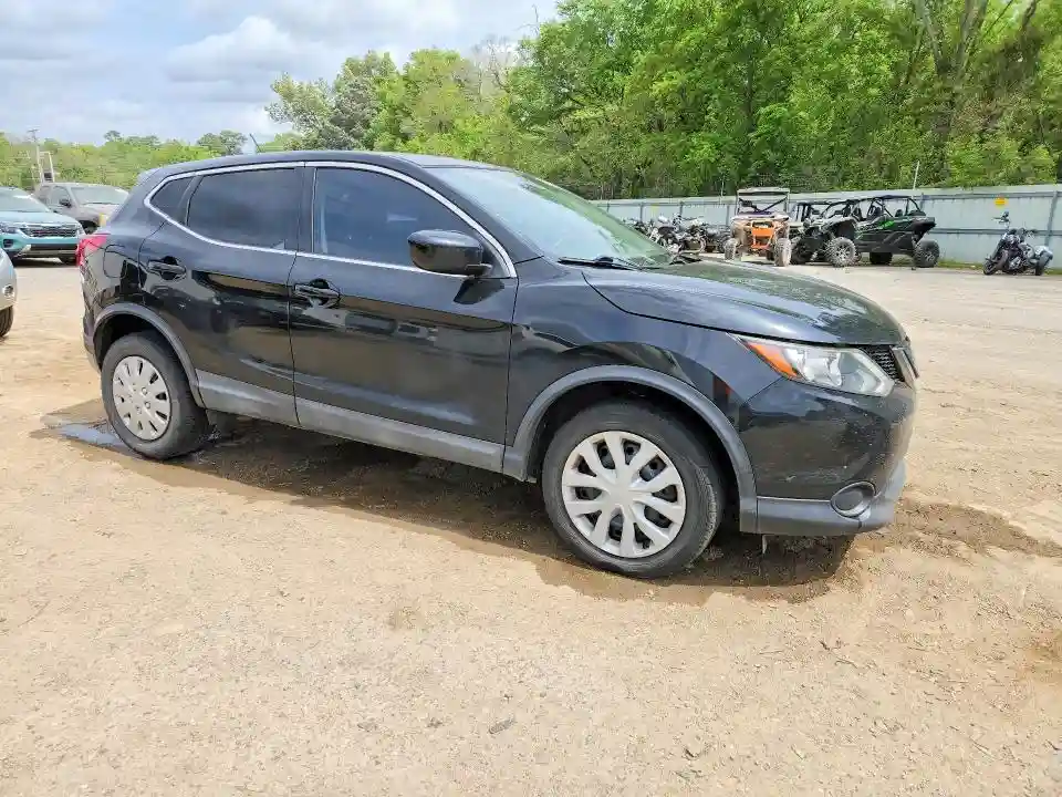 JN1BJ1CP3KW522869 2019 NISSAN ROGUE-3