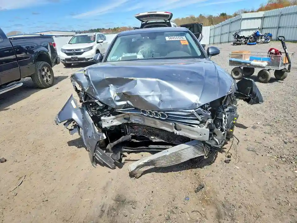 WAUENAF47HN037355 2017 AUDI A4-4