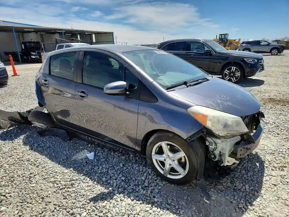 JTDKTUD35ED579210 2014 TOYOTA YARIS-3