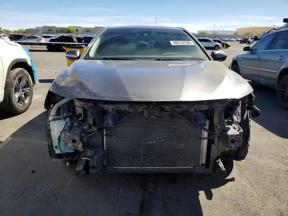 4T1G11AK2LU504639 2020 TOYOTA CAMRY-4
