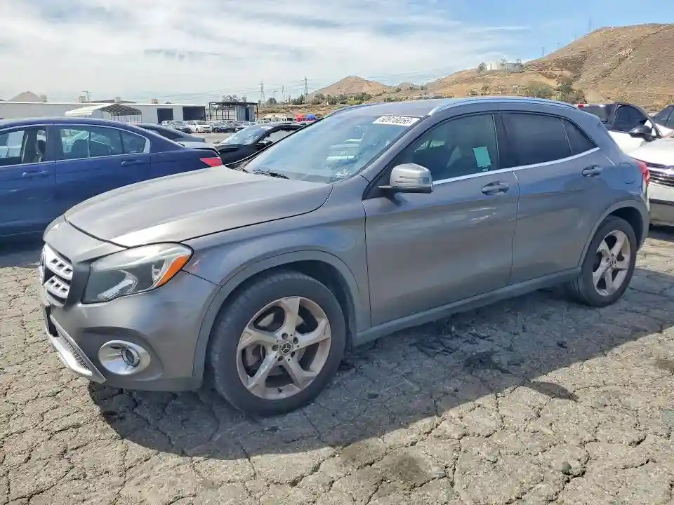 WDCTG4GB7JJ477828 2018 MERCEDES-BENZ GLA-CLASS-0